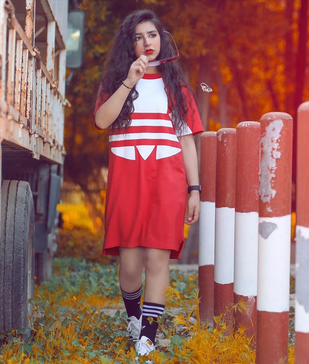 Ghrour Safar Red Dress Teen Girl Photo 01