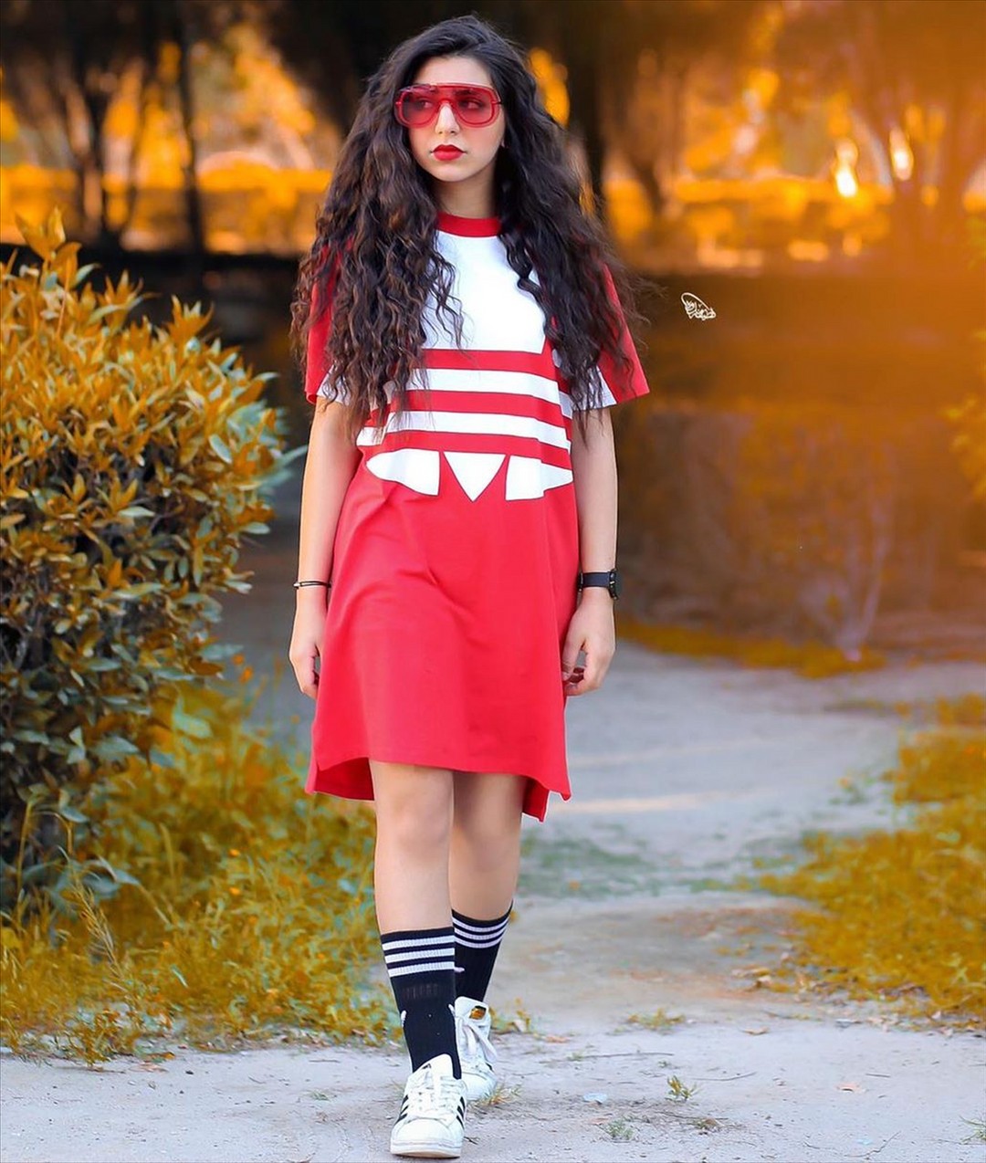 Ghrour Safar Red Dress Teen Girl Photo 02