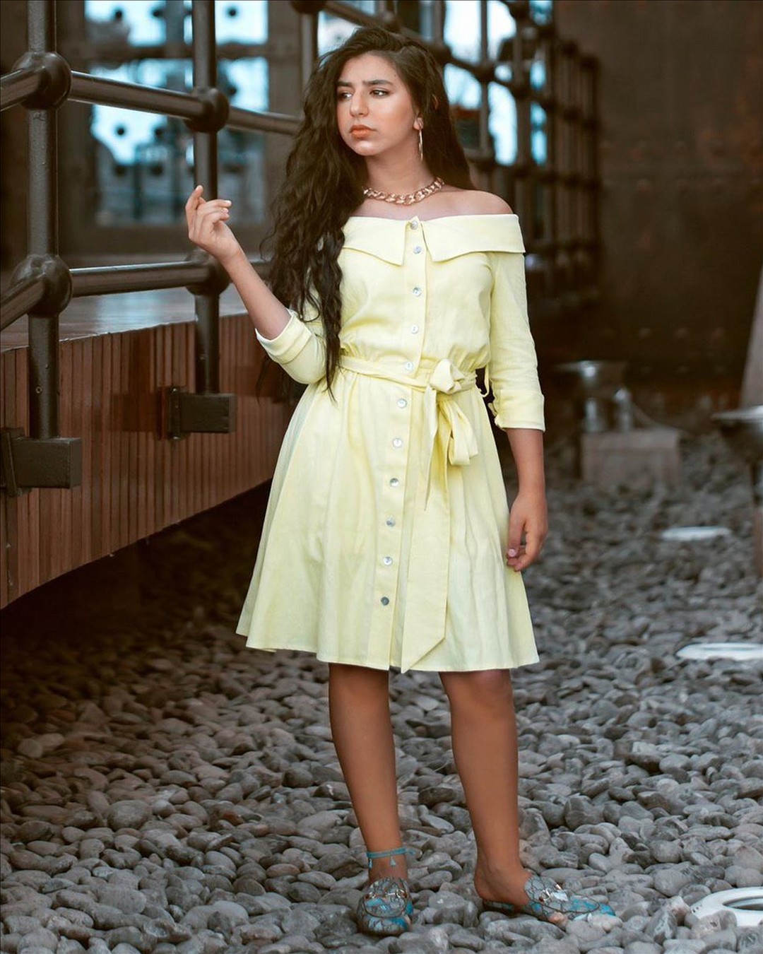 Ghrour Safar Yellow Dress Teen Girl Photo 02