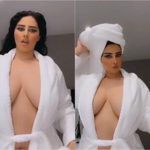 Sex Model Ash Showing Her Milk Boobs After The Shower